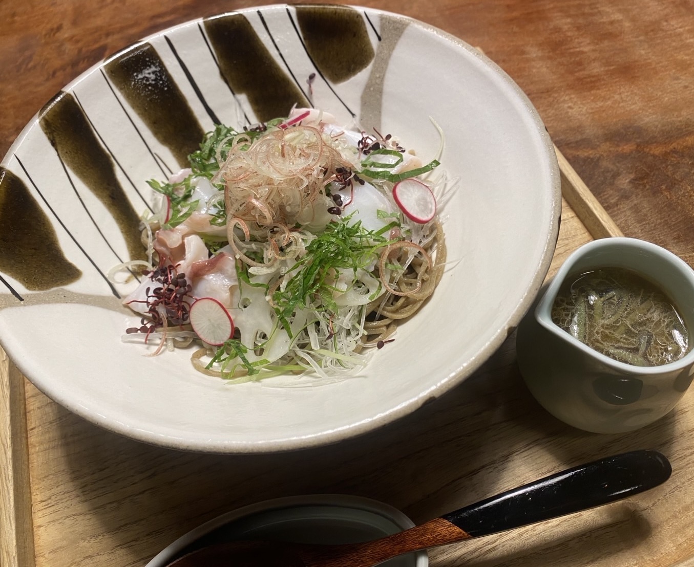 香味野菜と蛸のサラダそば